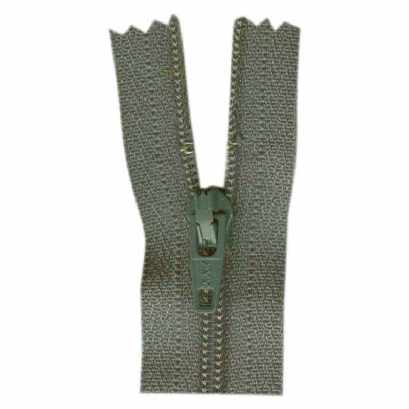 COSTUMAKERS General Purpose Closed End Zipper 40cm (16") - Rail - 1700