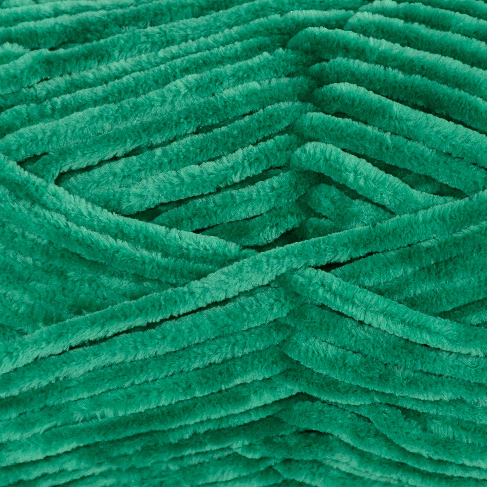 UNIVERSAL Bella Chenille Super Bulky Yarn 100g 120m/131yd Clover (#111)