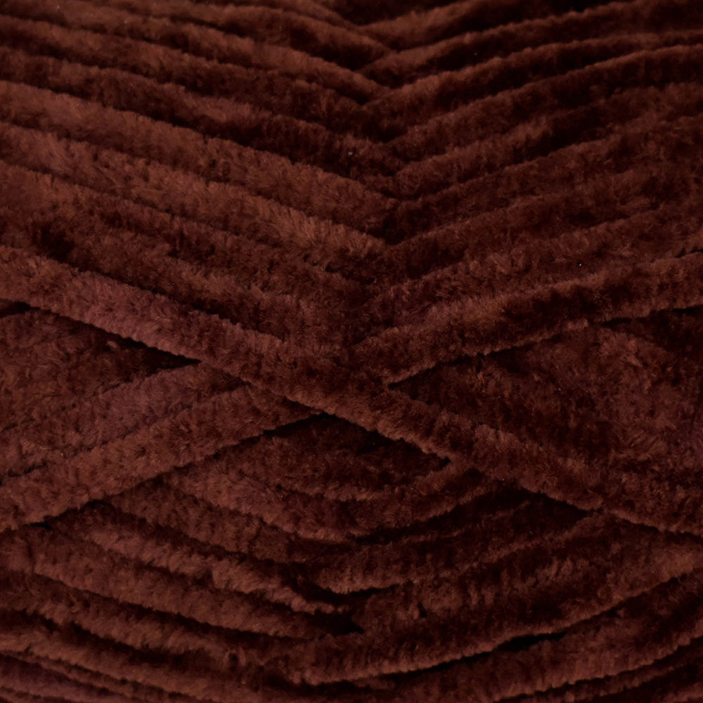 UNIVERSAL Bella Chenille Super Bulky Chenille Yarn 100 g/131 yd Chocolate