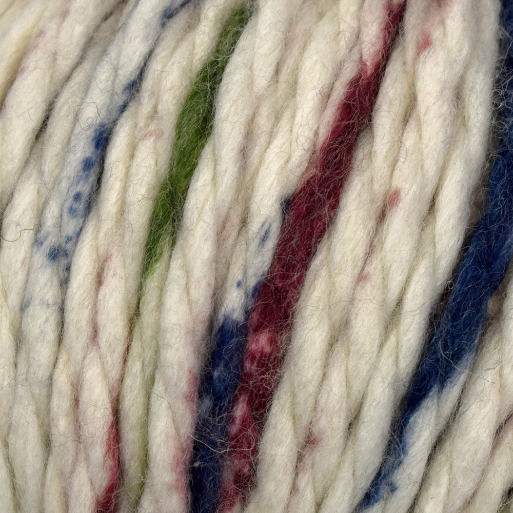 UNIVERSAL Be Wool Multis #1783 Super Bulky Yarn 170 G 80 Yd Berries