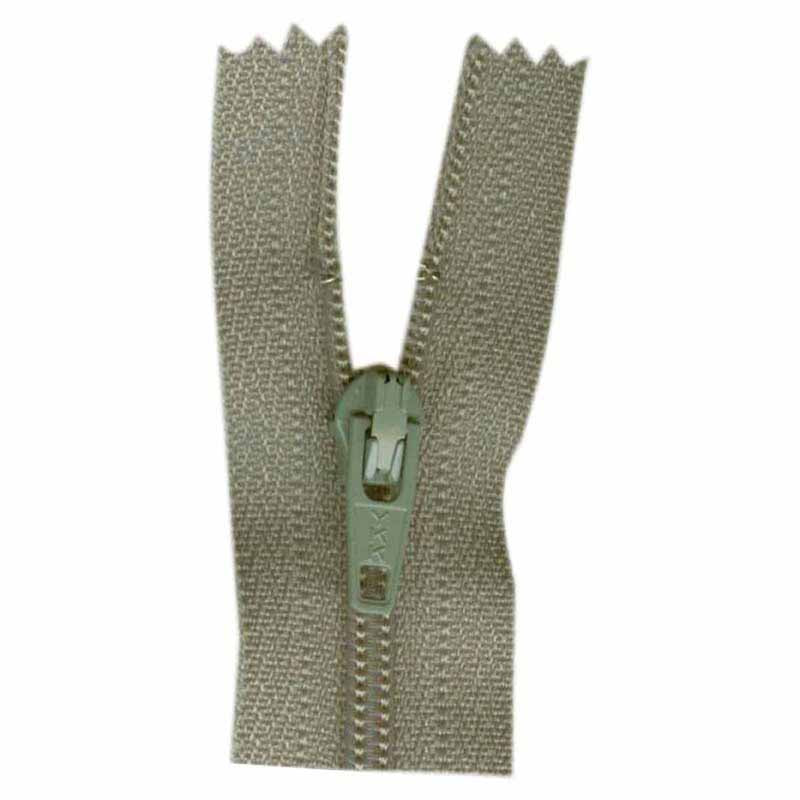 COSTUMAKERS General Purpose Closed End Zipper 23cm (9") - Pearl Grey - 1700