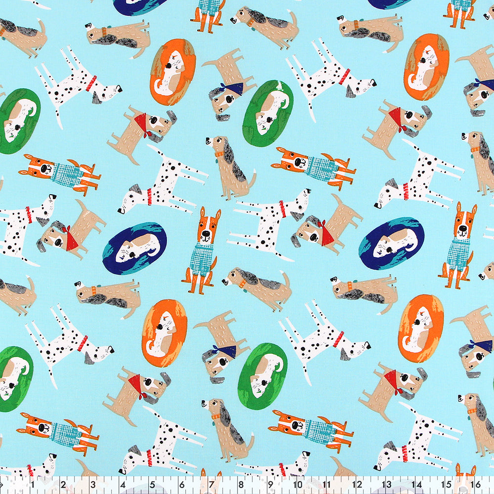 FABRIC CREATIONS Cotton Print Fabric Bolt 42 in × 8 yd (7.3 m) Cotton Print (Pattern Varies)