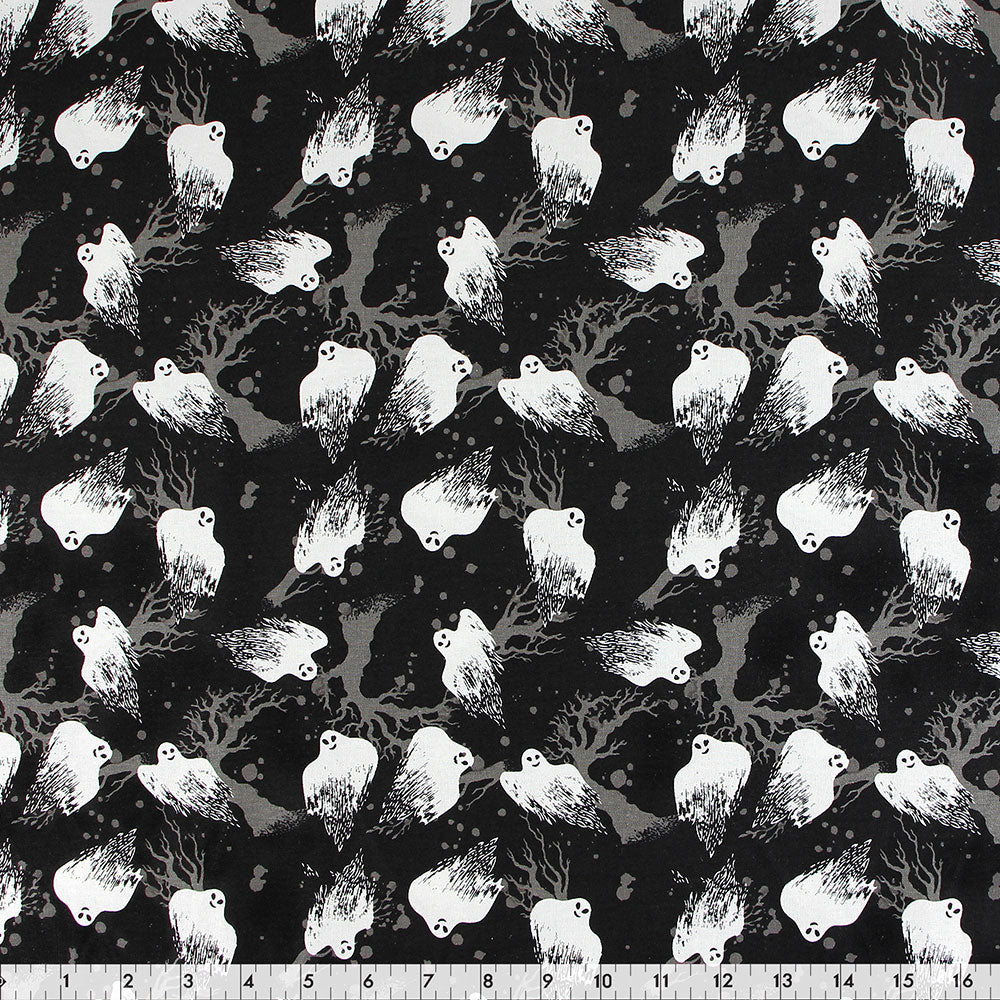 FABRIC CREATIONS Black Halloween White Ghosts 1110090349