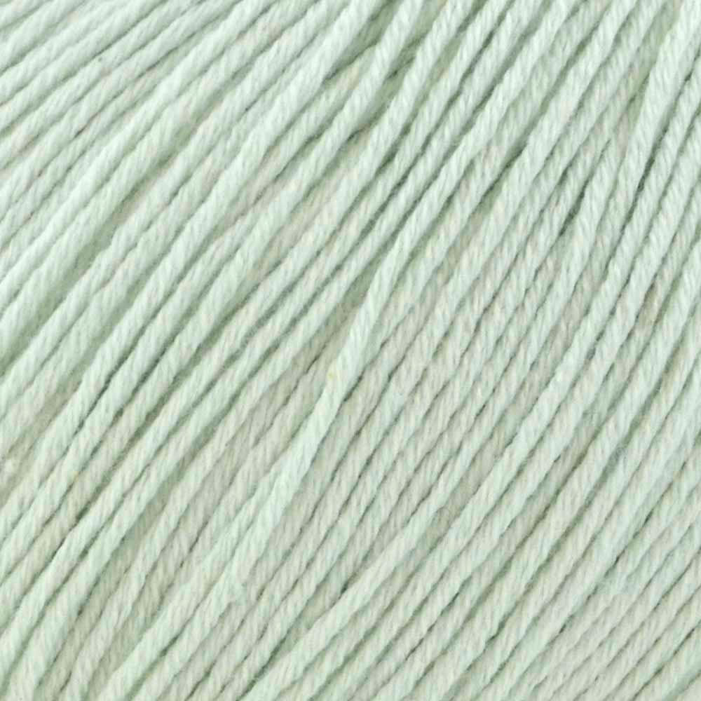UNIVERSAL Bamboo Pop #1780 Yarn - 100g - Light #3 wt. - 266m (292yds) - Lily Pad