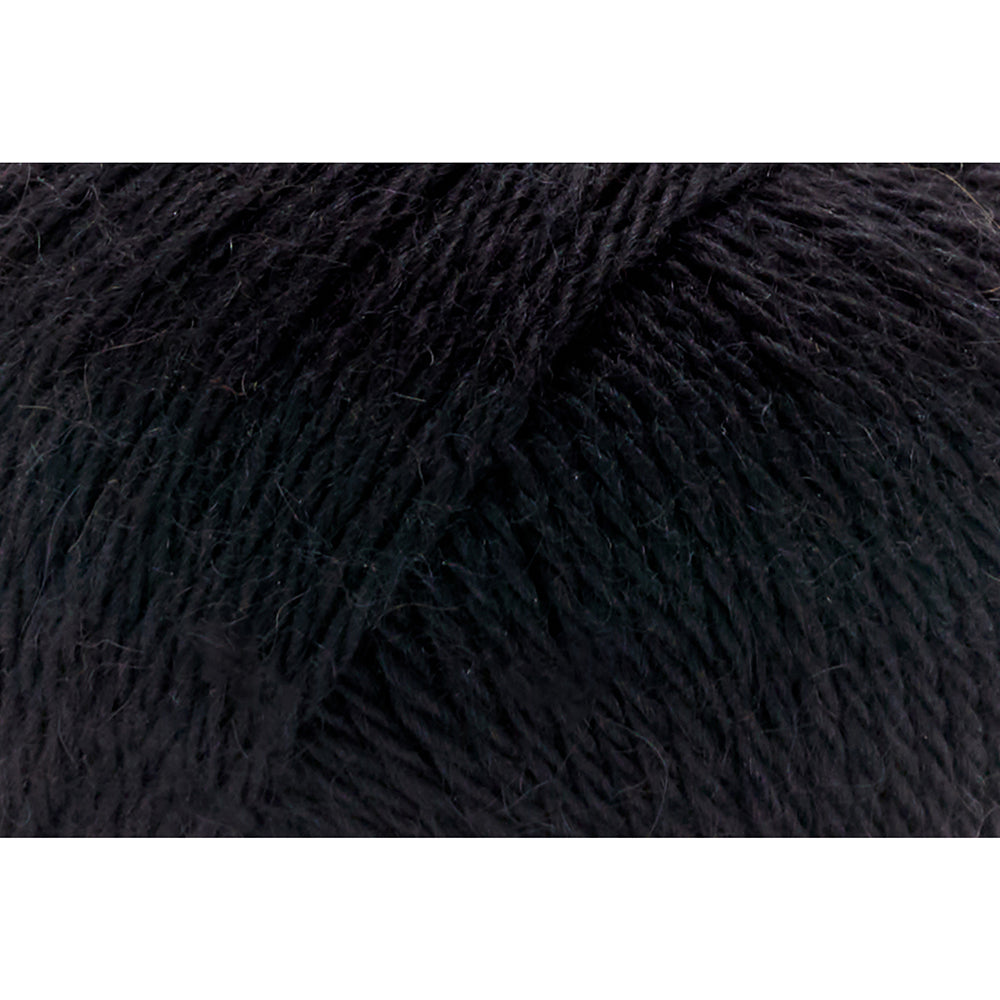 UNIVERSAL Fawning #1786 Yarn - 50g - Light Weight 3 - 150m (164yds) - Raven