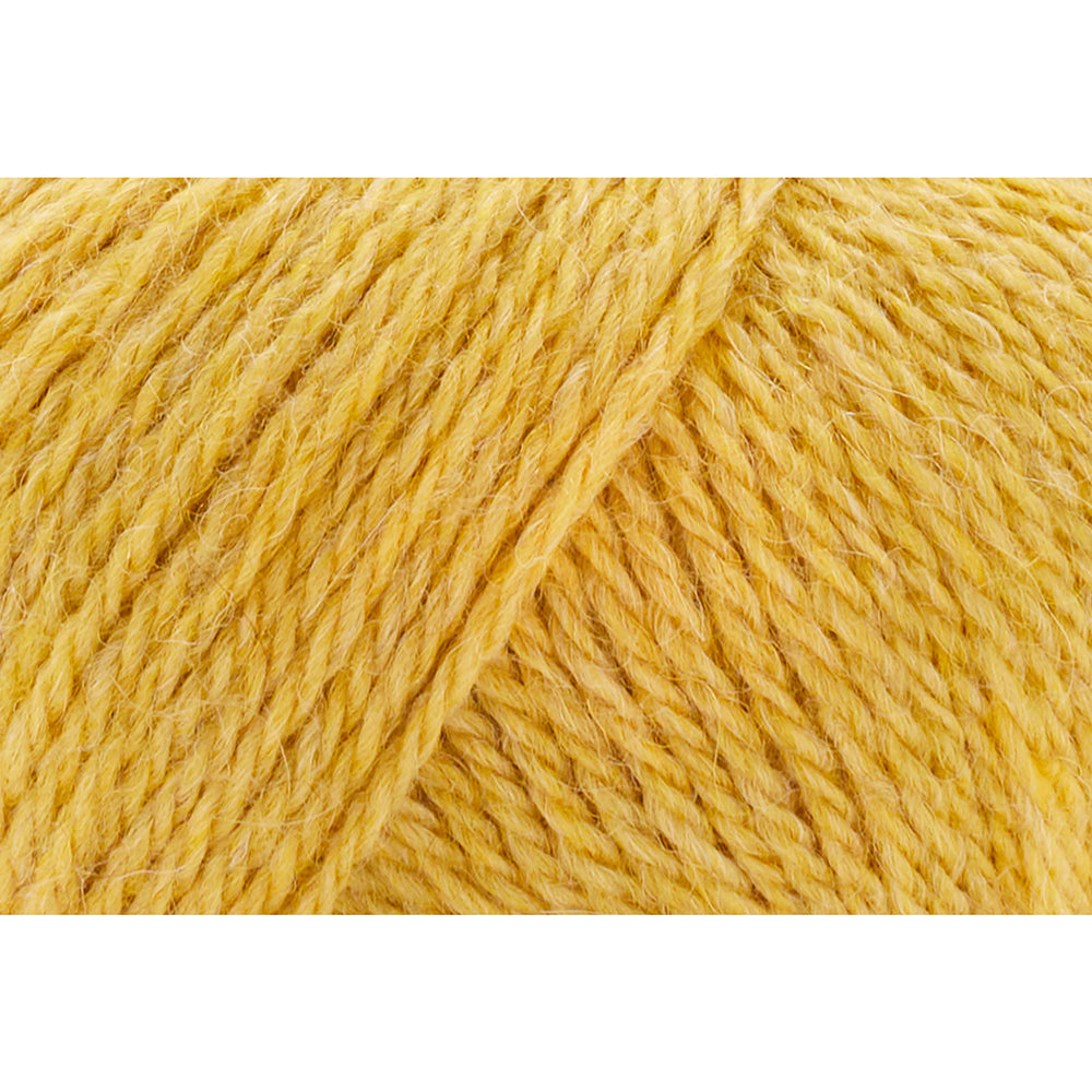 UNIVERSAL Fawning #1786 Yarn - 50g - Light Weight 3 - 150m (164yds) - Pollen