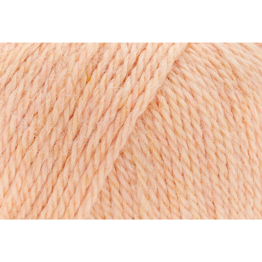 UNIVERSAL Fawning #1786 Yarn - 50g - Light Weight 3 - 150m (164yds) - Cantaloupe