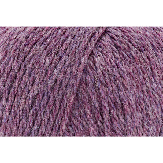 UNIVERSAL Fawning #1786 Yarn - 50g - Light Weight 3 - 150m (164yds) - Heliotrope