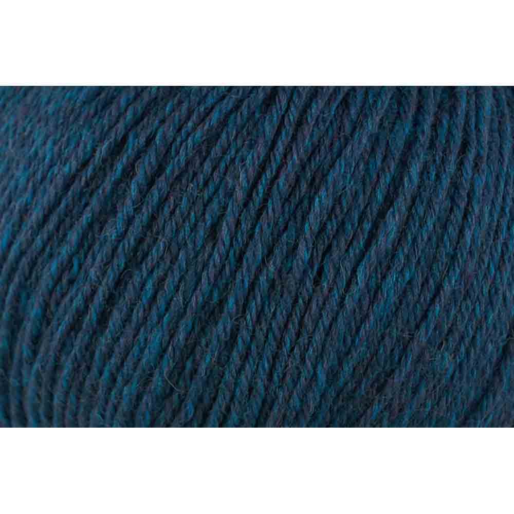 UNIVERSAL Deluxe Worsted Wool Yarn, 100 g / 220 yd, Teal Rustic