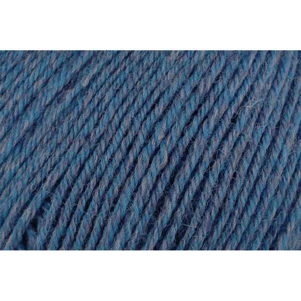 UNIVERSAL Deluxe Worsted Wool Yarn, 100 g / 220 yd, Blue Rustic
