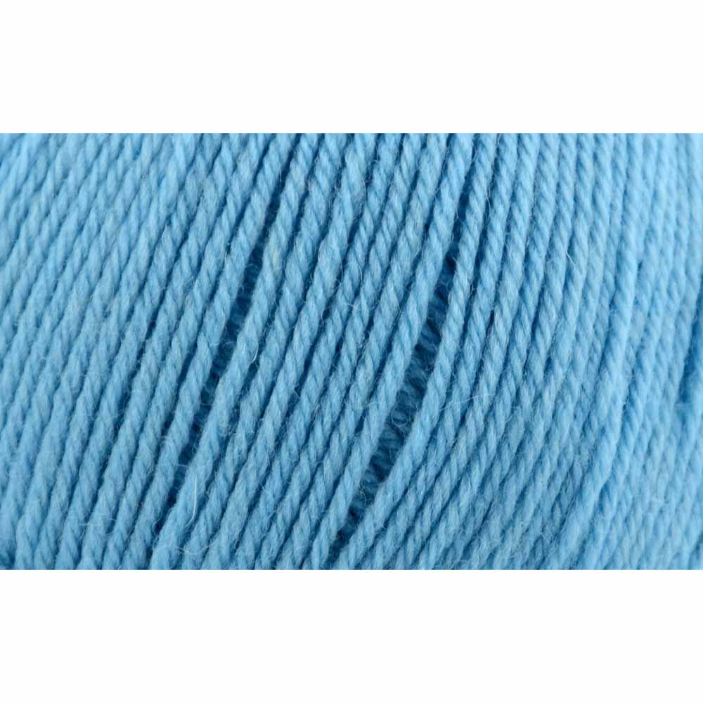 UNIVERSAL Deluxe Worsted Superwash Wool Yarn 100 g (218 yd) Summer Sky