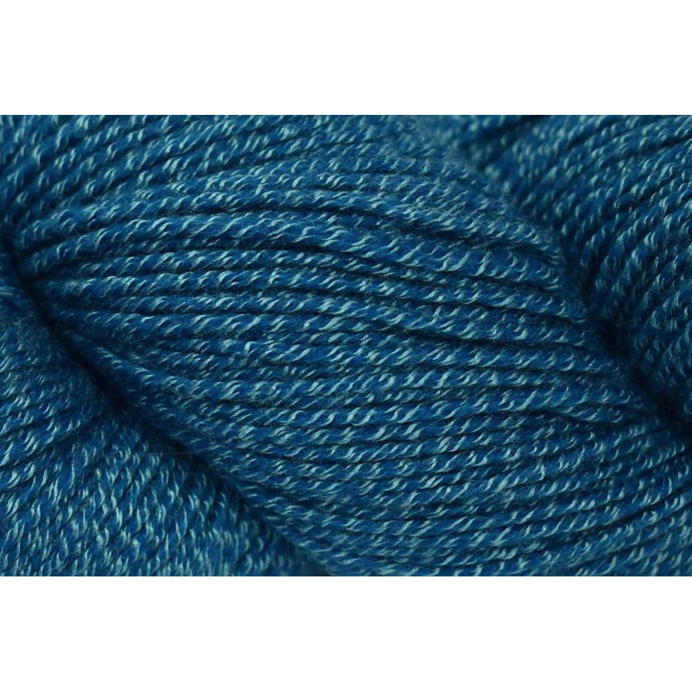 UNIVERSAL Wool Pop yarn Lake 100 g / 260 m