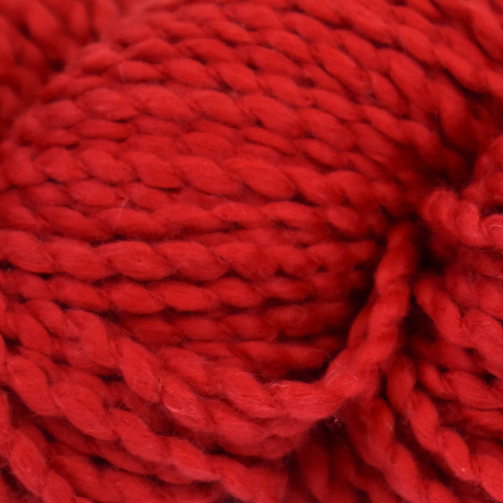 UNIVERSAL Cotton Supreme Sapling Yarn, 100 G / 100 M, Red