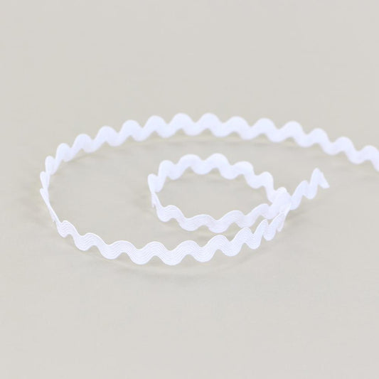 CREATIV DECOR Ric Rac Trim 9 mm White