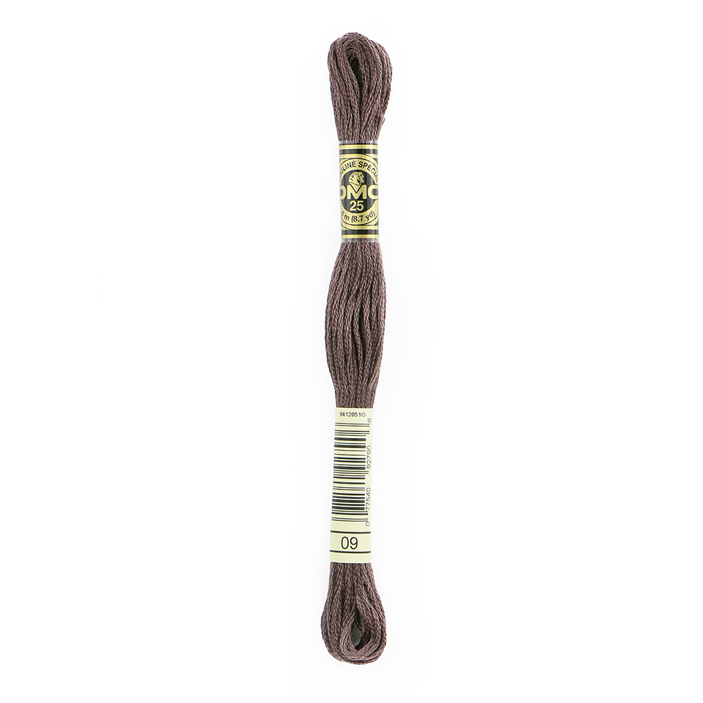 DMC 6-Strand Cotton Embroidery Floss 8m (8.7 yd) 09 Very Dark Cocoa