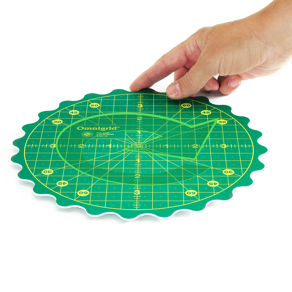 OMNIGRID 360° Rotating Self-Healing Cutting Mat 8 in Diameter