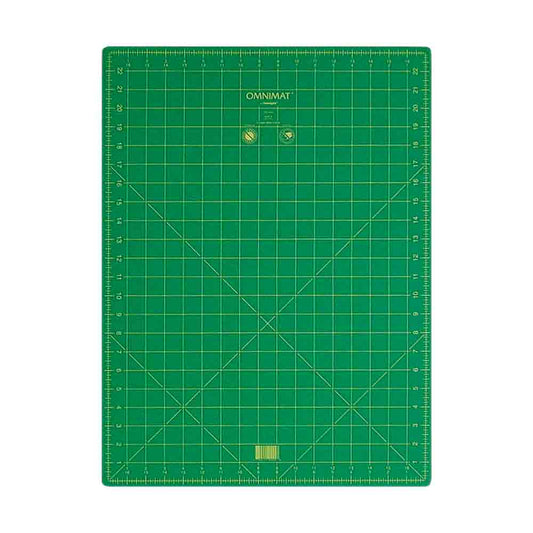 OMNIGRID Self-Healing Cutting Mat With Grid 18 in x 24 in