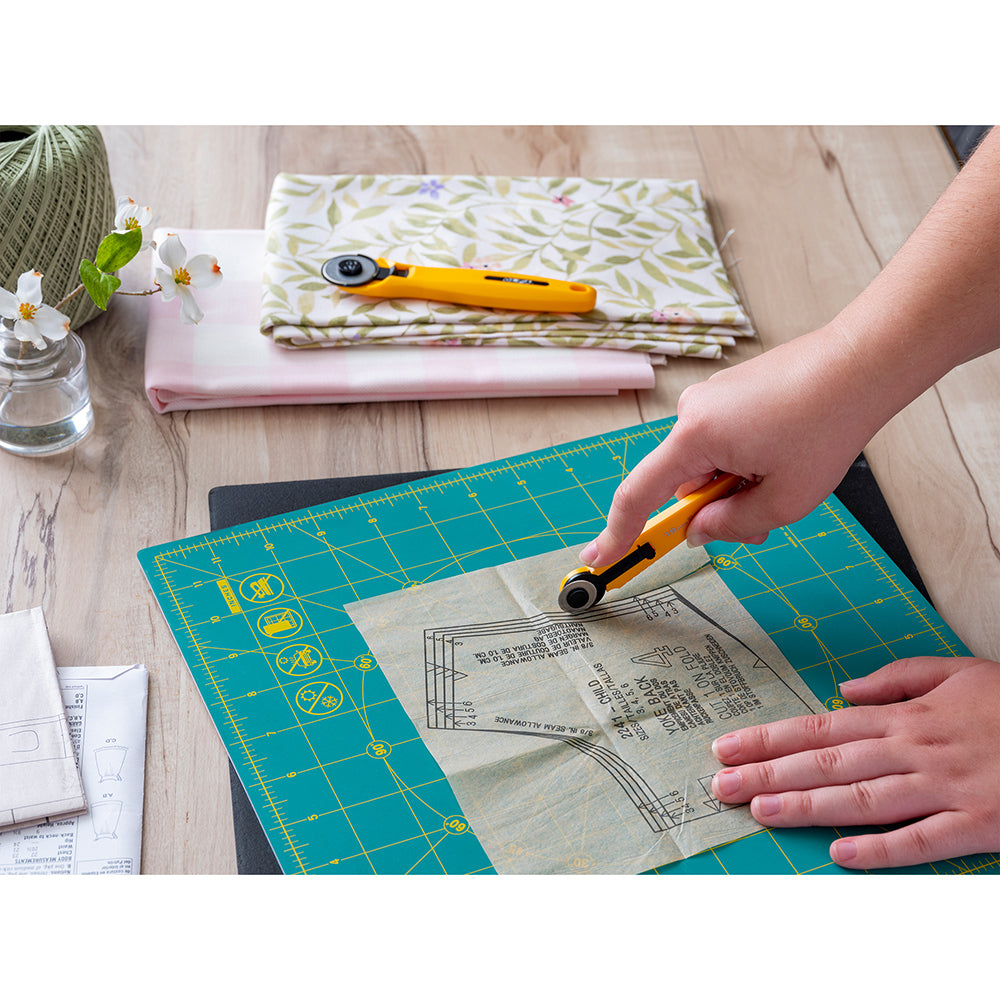 OLFA Rotating Self-Healing Cutting Mat 12 in Square, Green