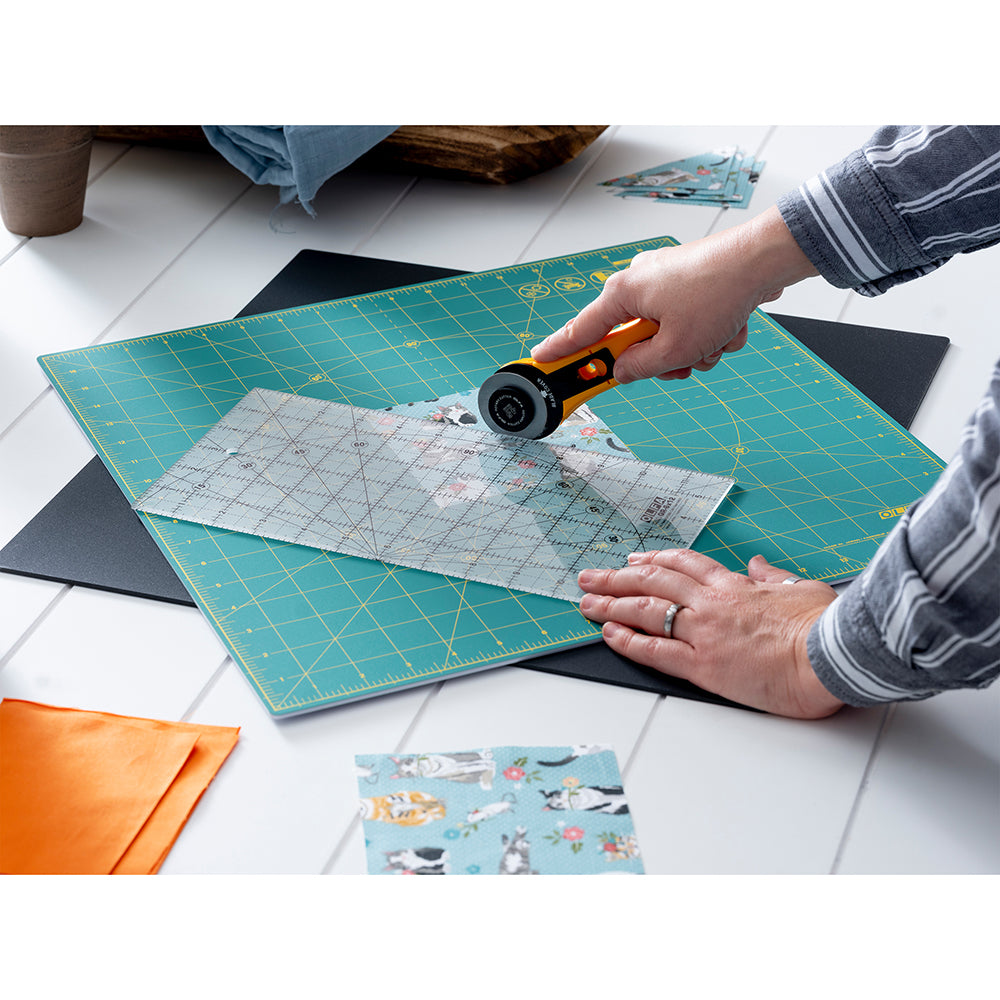 OLFA Rotating Self-Healing Cutting Mat 17 in Square, Green