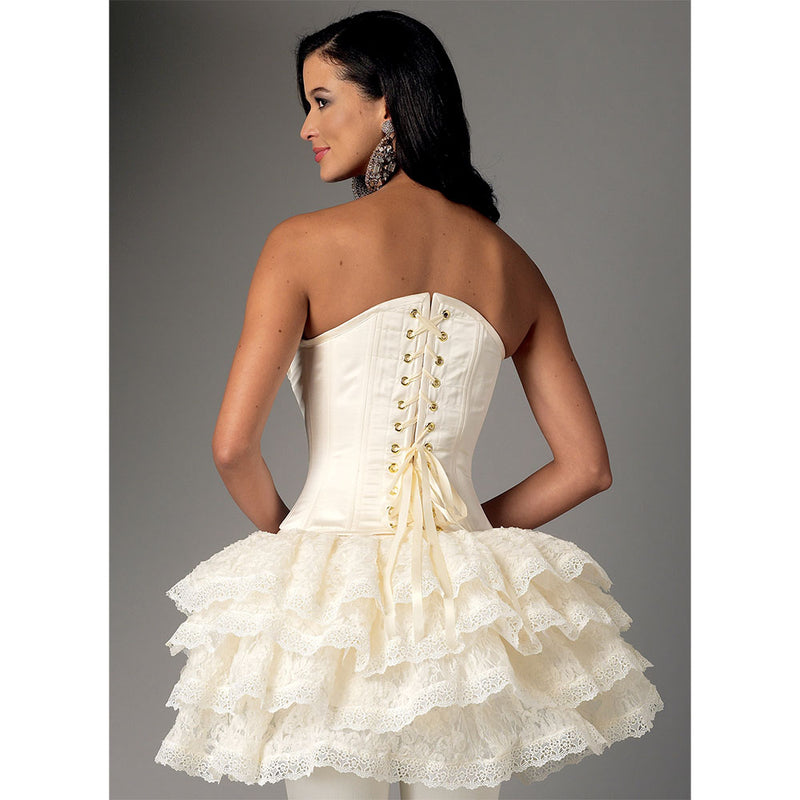 BUTTERICK B6338 Costumes historiques