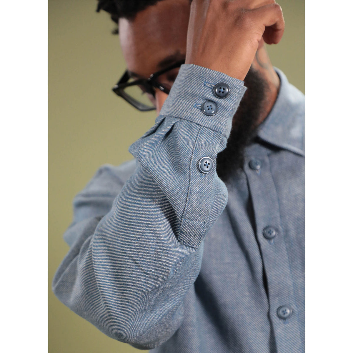 KNOW ME ME2142 men's shirt sewing pattern - button cuff detail
