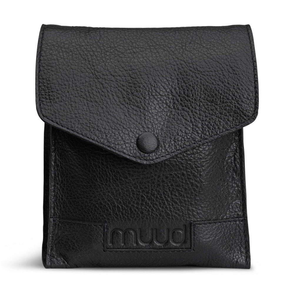 Betina Black - Leather needle case 15cm x 13cm (5.9in x 5.11in)